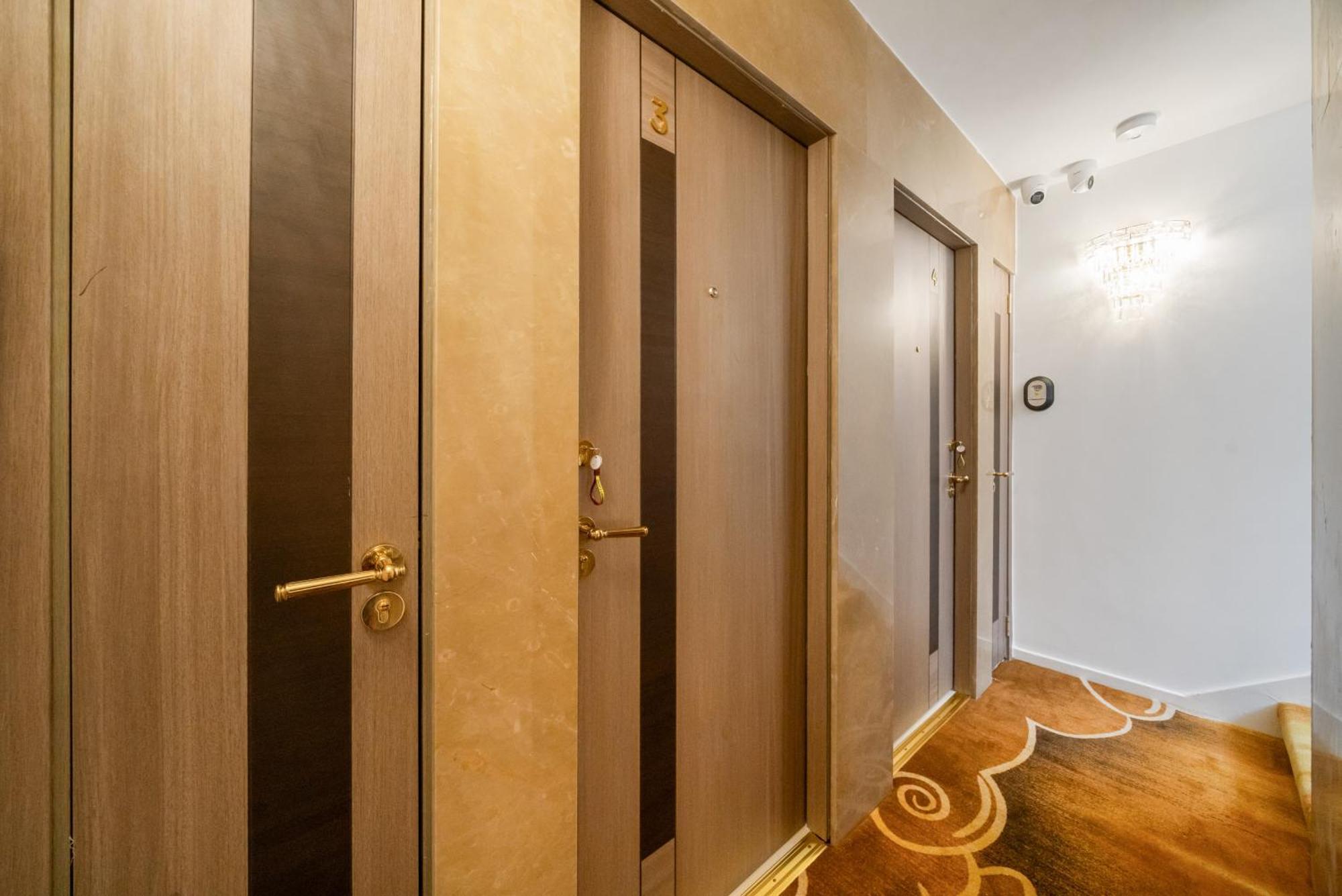Elegant 2 Bedroom Mayfair Unmatched Luxury H7 Apartment