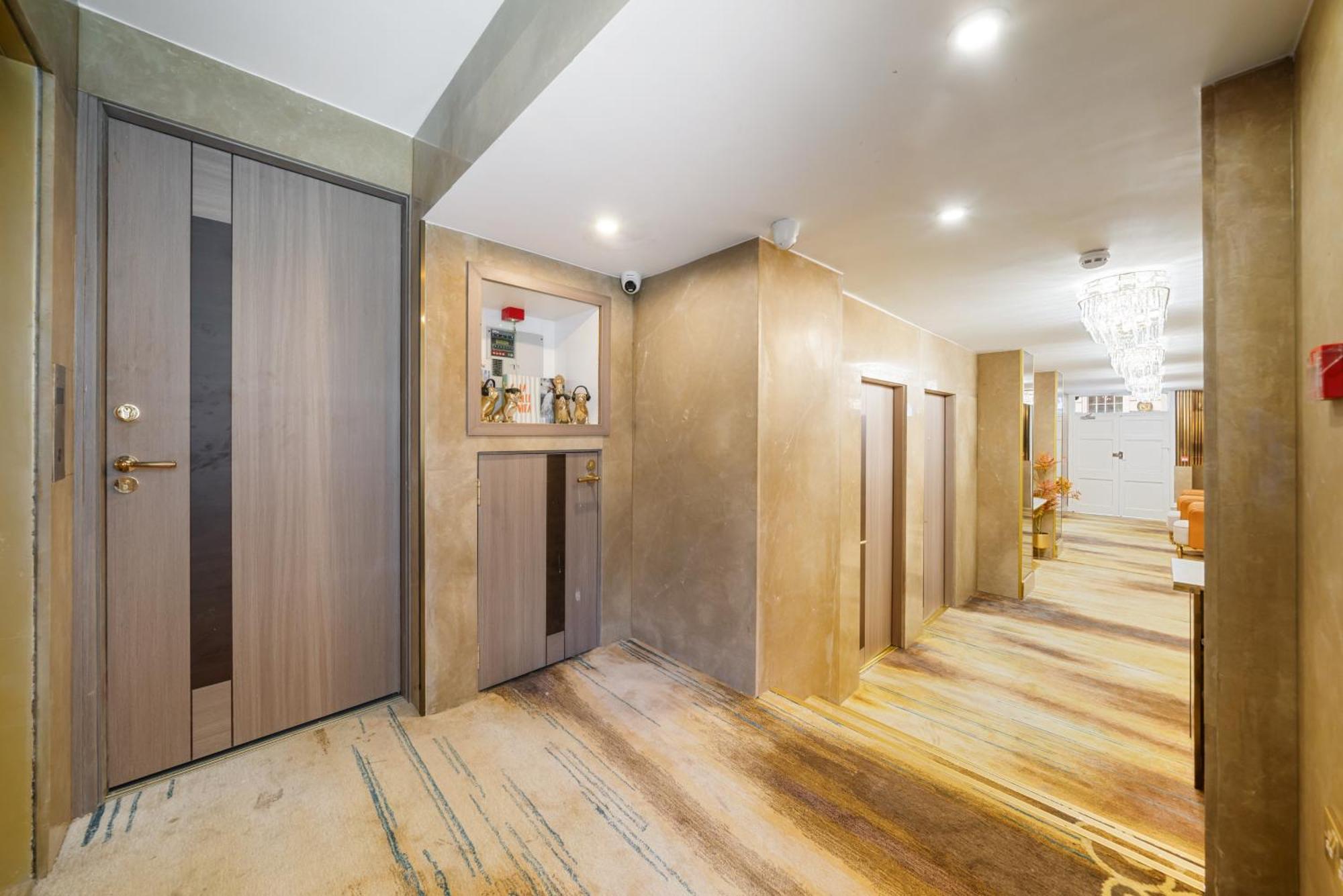 Elegant 2 Bedroom Mayfair Unmatched Luxury H7 Apartment